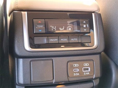 Used 2025 Subaru Ascent Premium image 13
