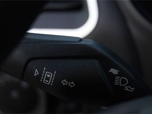 Used 2024 Ford Edge Titanium image 32