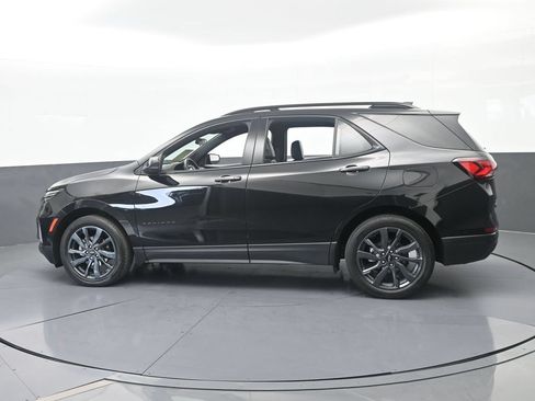Used 2023 Chevrolet Equinox RS FWD image 3