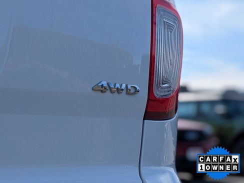 Used 2015 Ford Explorer 4WD image 12