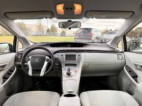 Used 2012 Toyota Prius Two image 29