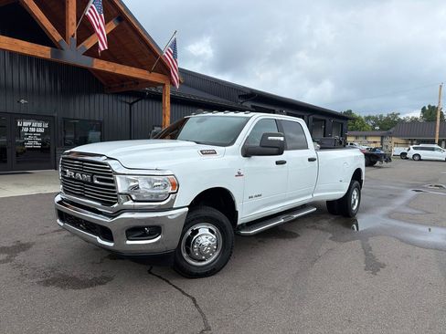 Used 2023 RAM 3500 Big Horn w/ Level 1 Equipment Group AWD/4WD image 1
