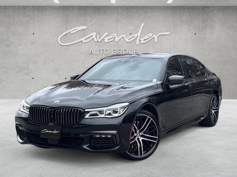 Used 2018 BMW 750i image 1