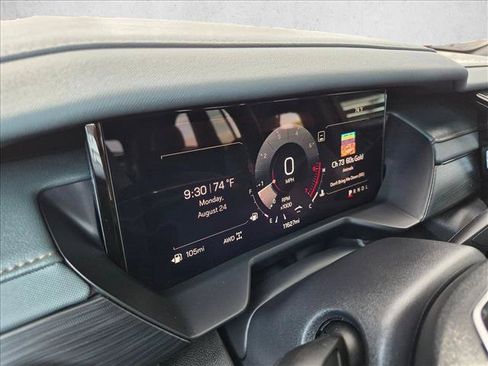 Used 2025 GMC Acadia AT4 AWD/4WD image 15