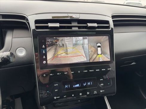 Used 2023 Hyundai Tucson Limited image 14