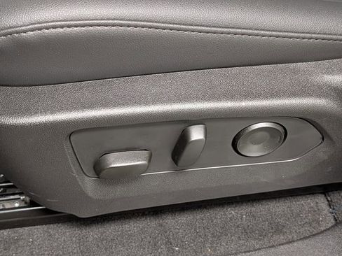 New 2026 Chevrolet Colorado Trail Boss AWD/4WD image 12