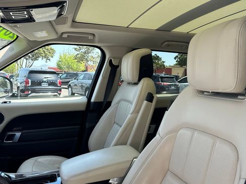Used 2019 Land Rover Range Rover Sport HSE AWD/4WD image 13
