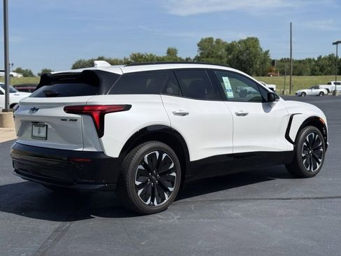 New 2025 Chevrolet Blazer EV RS image 7