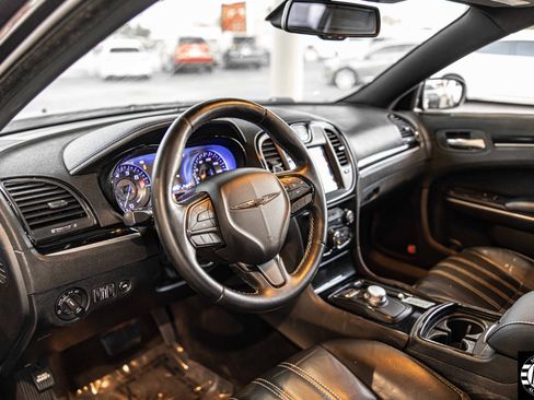 Used 2017 Chrysler 300 S image 19