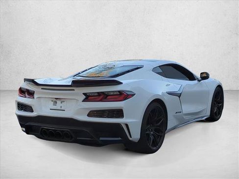 Used 2025 Chevrolet Corvette Z06 image 5