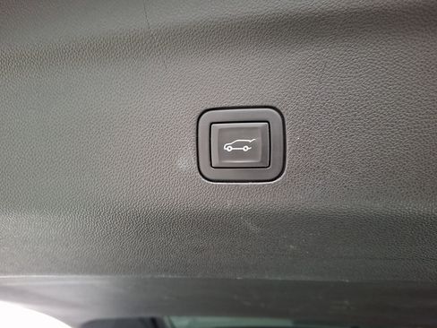 Used 2023 Cadillac Escalade Sport Platinum image 33