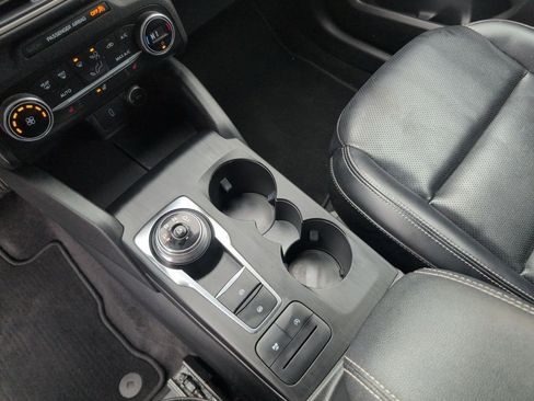 Used 2020 Ford Escape SEL image 25