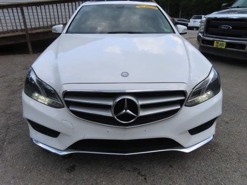 Used 2014 Mercedes-Benz E 350 Sedan image 3