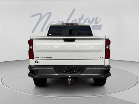 Used 2023 Chevrolet Silverado 1500 LT AWD/4WD image 7