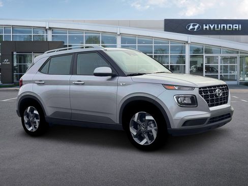 New 2026 Hyundai Venue SEL FWD image 10