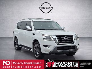 Used 2022 Nissan Armada Platinum w/ Captain's Chairs Package AWD/4WD video 1