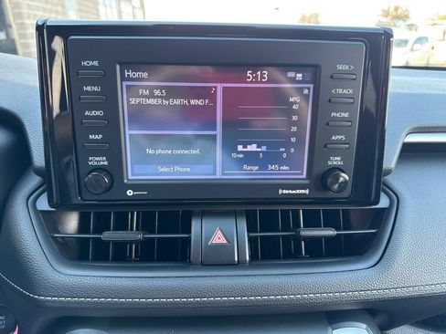 Used 2021 Toyota RAV4 XLE AWD/4WD image 24