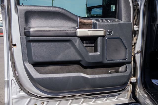 Used 2022 Ford F350 Lariat w/ Lariat Ultimate Package AWD/4WD image 16