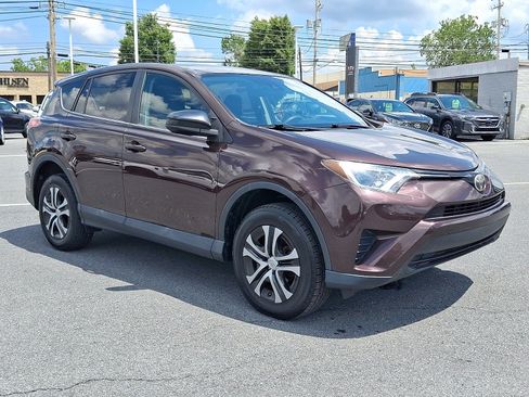 Used 2018 Toyota RAV4 LE w/ All Weather Liner Package AWD/4WD image 3