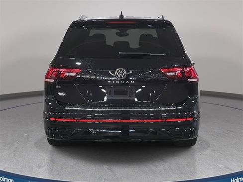 Used 2024 Volkswagen Tiguan SE R-Line image 7