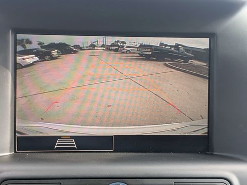 Used 2024 GMC Terrain SLE FWD image 21