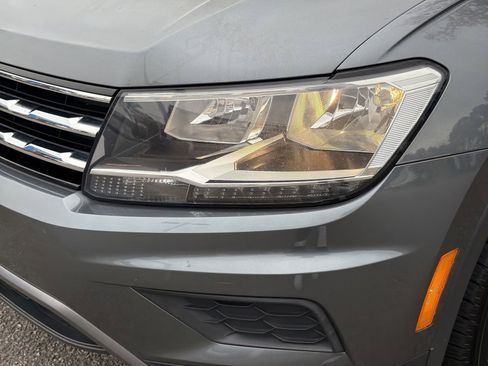 Used 2020 Volkswagen Tiguan S image 6
