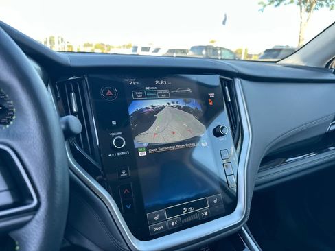 Certified 2025 Subaru Outback Onyx Edition image 32