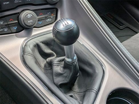 Used 2023 Dodge Challenger R/T w/ Plus Package image 22