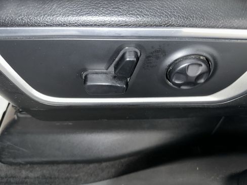 Used 2020 RAM 1500 Laramie AWD/4WD image 21
