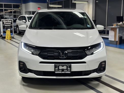 New 2026 Honda Odyssey EX-L image 2