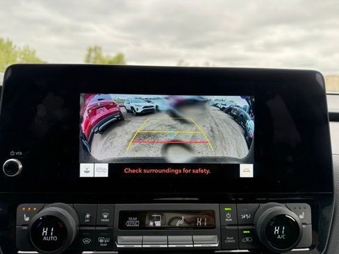 Used 2025 Toyota Grand Highlander FWD image 13