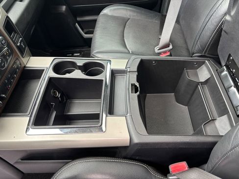 Used 2014 RAM 1500 Laramie w/ Convenience Group image 16