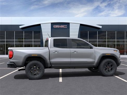 New 2025 GMC Canyon Elevation w/ Convenience Package image 5