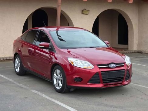 Used 2014 Ford Focus SE image 3