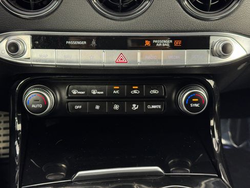 Used 2022 Kia Stinger GT-Line image 26