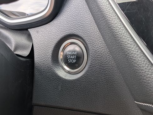 Used 2025 Toyota Corolla SE FWD image 29