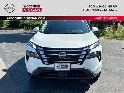 Certified 2025 Nissan Rogue SV AWD/4WD image 2