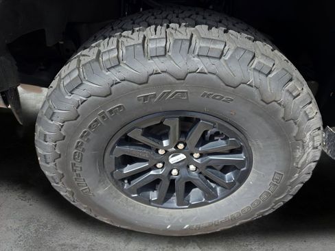 Used 2025 Ford F150 Raptor AWD/4WD image 28