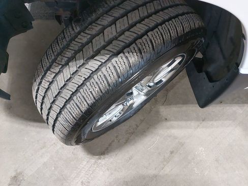 Used 2021 RAM 1500 Big Horn image 30