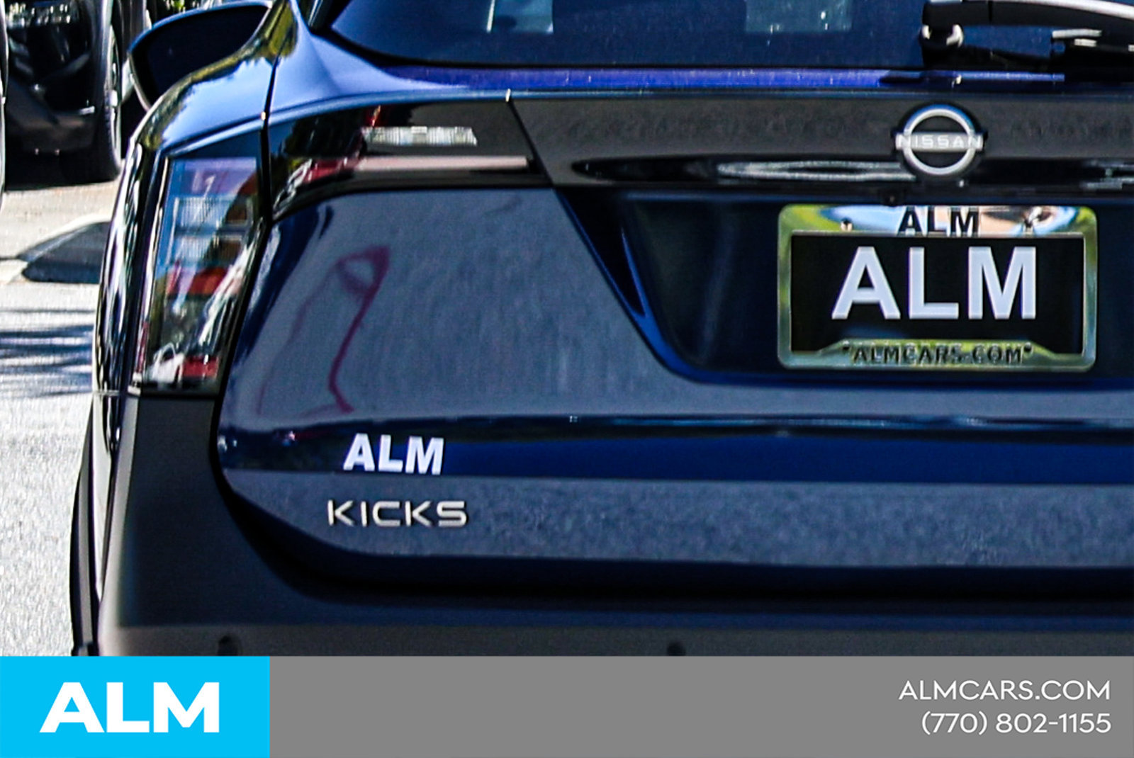 Used 2025 Nissan Kicks SR AWD/4WD image 13