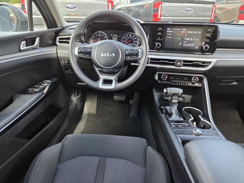 Used 2022 Kia K5 LXS FWD image 16