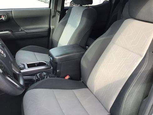 Used 2023 Toyota Tacoma TRD Sport image 26