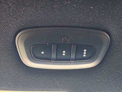 Used 2019 RAM 2500 Limited image 10