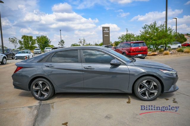 Certified 2023 Hyundai Elantra SEL w/ Convenience Package FWD image 6