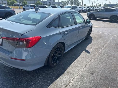 Used 2023 Honda Civic Sport image 6