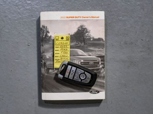 Used 2022 Ford F250 Platinum w/ FX4 Off-Road Package image 63