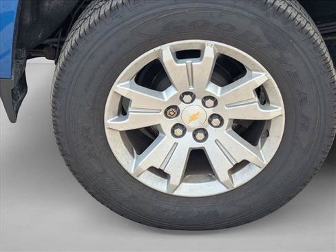 Used 2018 Chevrolet Colorado LT w/ LT Convenience Package AWD/4WD image 16