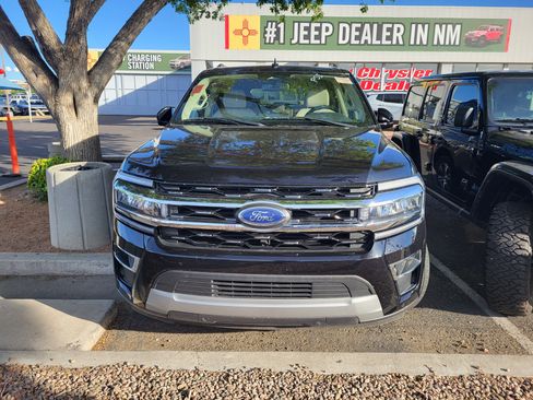 Used 2024 Ford Expedition Max Limited RWD image 12
