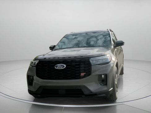 New 2026 Ford Explorer ST image 9