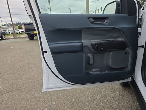 Used 2024 Ford Maverick Lariat w/ Black Appearance Package image 15